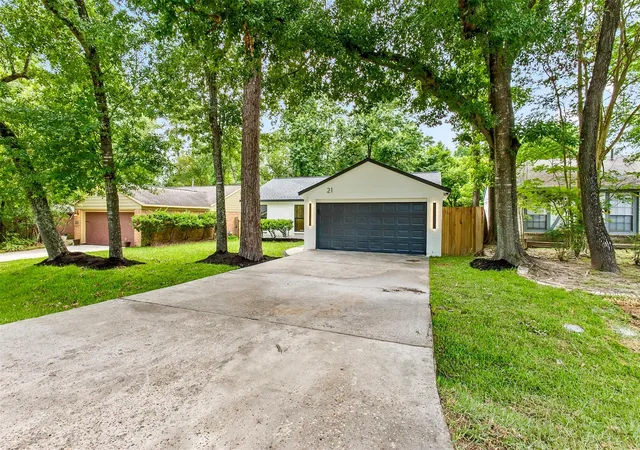 3rd image of 21 N Wavy Oak Cir, Spring, TX 77381 | MLS# 15387051