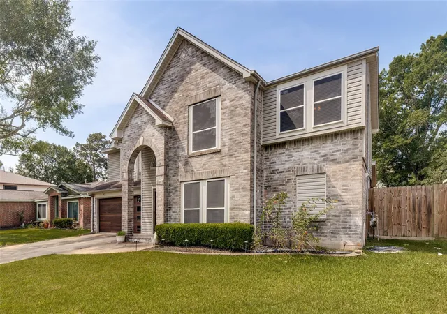 Photo 2 of Single family home for sale at 28803 Raestone St, Spring, TX 77386 | MLS# 10002369 | Listing updated on 2026-07-14