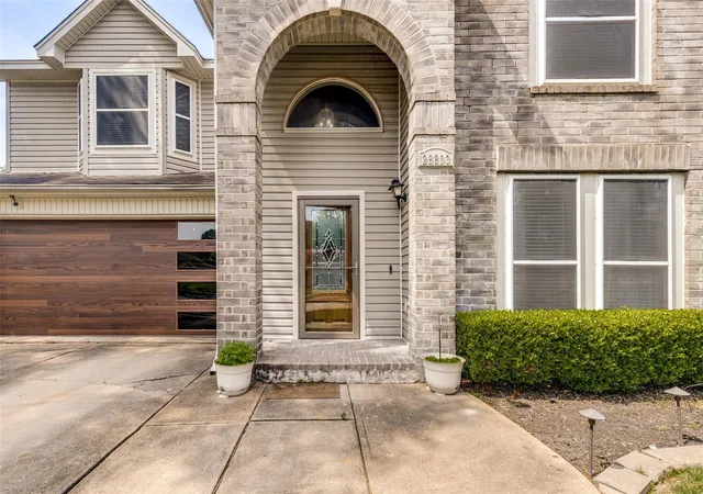 Photo 3 of Single family home for sale at 28803 Raestone St, Spring, TX 77386 | MLS# 10002369 | Listing updated on 2026-07-14