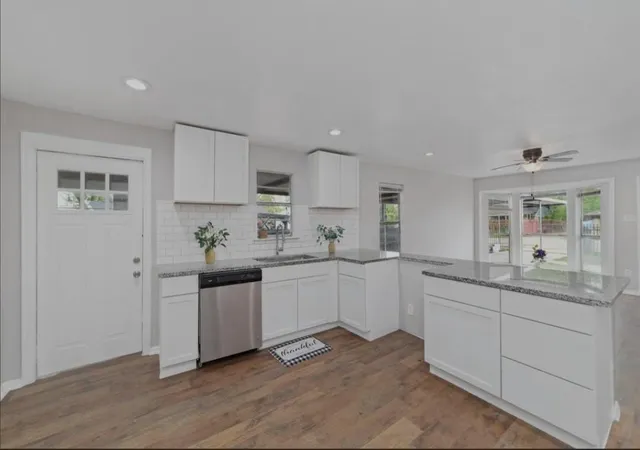 5th image of 2503 Creston Dr, Houston, TX 77026 | MLS# 58694938