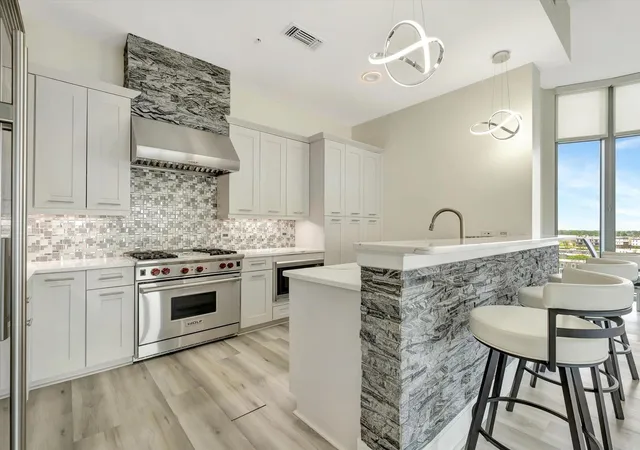 3rd image of 4821 Nasa Pkwy #6E, Seabrook, TX 77586 | MLS# 69422295
