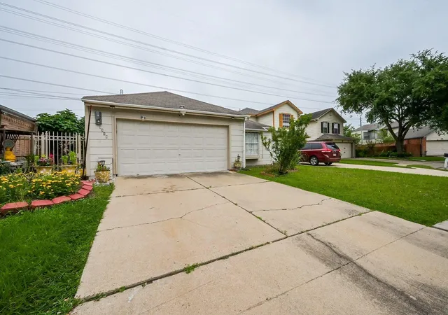 2nd image of 9319 Belle Park Dr, Houston, TX 77099 | MLS# 77527270
