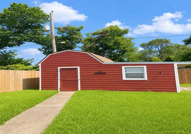 Homes for sale in Angleton, TX | 317 Richmond St, Angleton, TX 77515 | MLS# 14892036