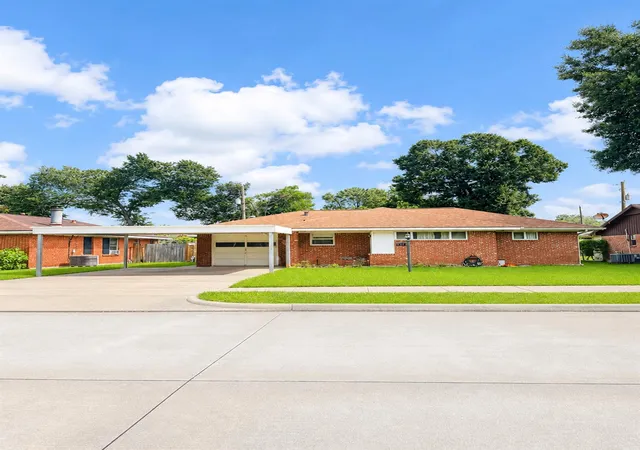 Homes for sale in Angleton, TX | 317 Richmond St, Angleton, TX 77515 | MLS# 14892036
