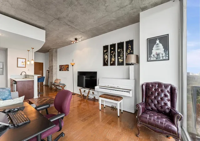 3rd image of 5925 Almeda Rd #11315, Houston, TX 77004 | MLS# 80566503