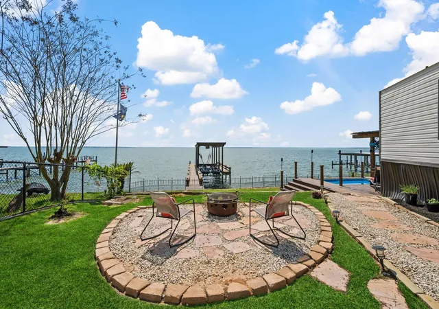 3rd image of 187 Panther, Onalaska, TX 77360 | MLS# 88467270