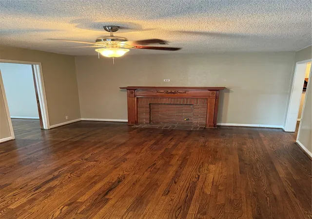 Photo 3 of Single family home for sale at 216 Schilling St, Baytown, TX 77520 | MLS# 26162791 | Listing updated on 2026-09-20