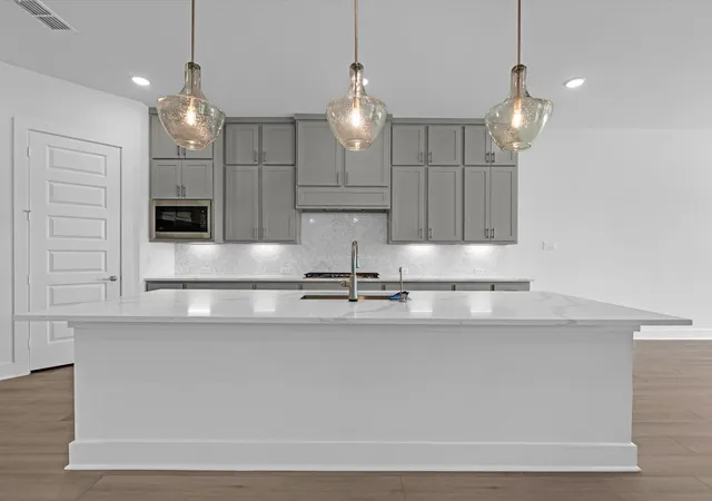 2nd image of 19703 Centennial Park Ln, Cypress, TX 77433 | MLS# 89578319
