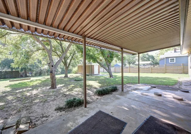 35th image of 201 S Dixie St, Brenham, TX 77833 | MLS# 91865601
