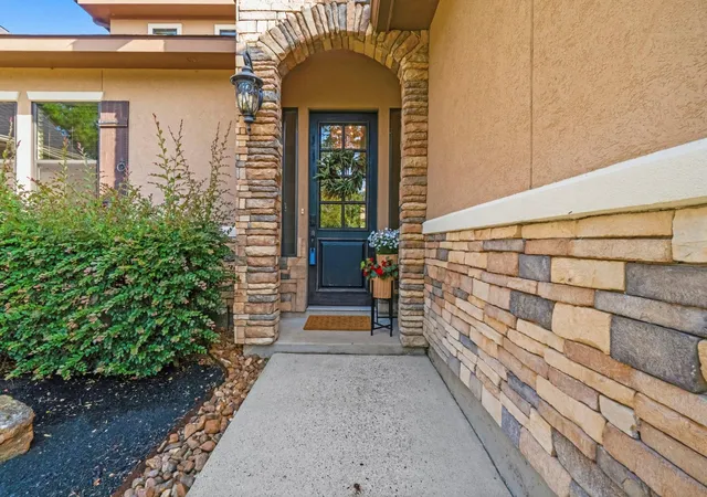 2nd image of 13430 Greenbrier Dr, Montgomery, TX 77356 | MLS# 79881978