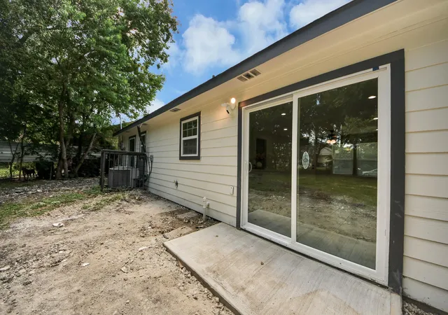 37th image of 5835 Kenilwood Dr, Houston, TX 77033 | MLS# 91604718
