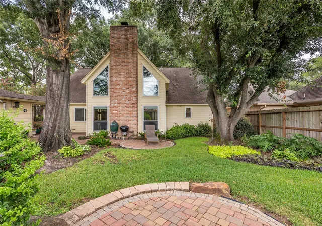 5th image of 18019 Shadow Valley Dr, Spring, TX 77379 | MLS# 83033959