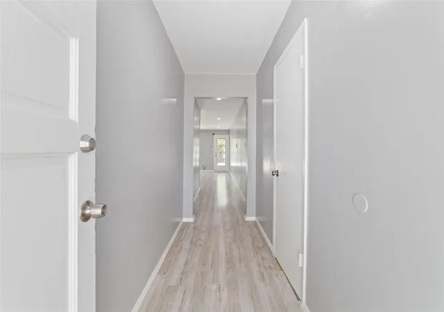 5th image of 6111 Westbranch Dr, Houston, TX 77072 | MLS# 76803724