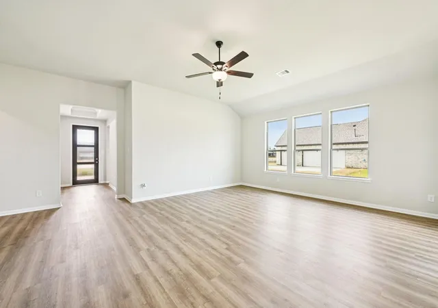4th image of 520 Barton Pl Dr, Tarkington, TX 77327 | MLS# 3896169