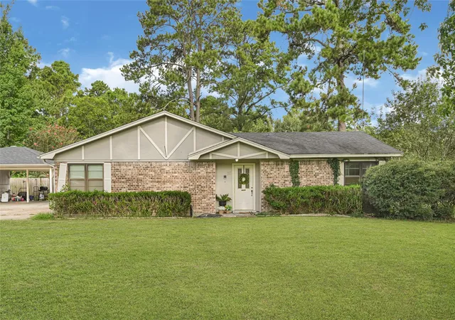 2nd image of 20 Skylark St, Dayton, TX 77535 | MLS# 57068391