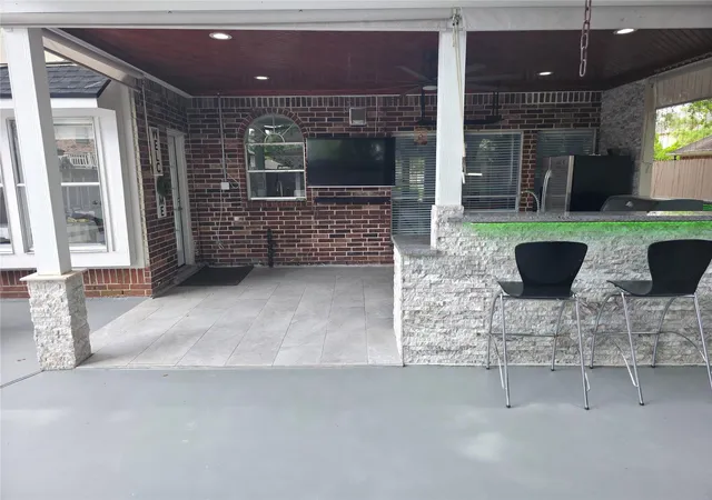 Photo 29 of Single family home for sale at 9726 New Kent Dr, Sugar Land, TX 77498 | MLS# 80245581 | Listing updated on 2026-09-17