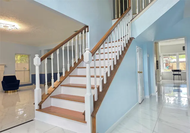 Photo 3 of Single family home for sale at 9726 New Kent Dr, Sugar Land, TX 77498 | MLS# 80245581 | Listing updated on 2026-09-17