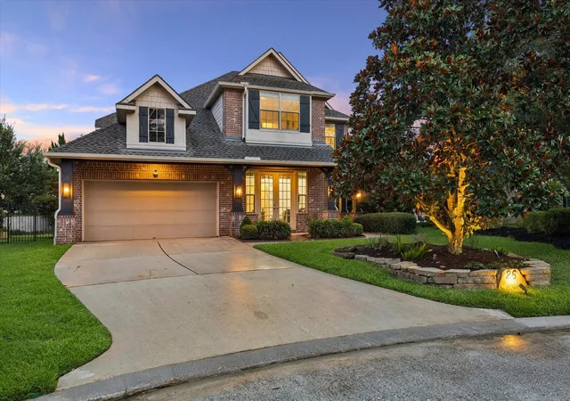 3rd image of 26 S Pinto Point Cir, The Woodlands, TX 77389 | MLS# 84246609