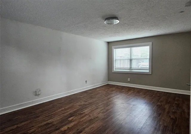 15th image of 614 N York St, Houston, TX 77003 | MLS# 9523494