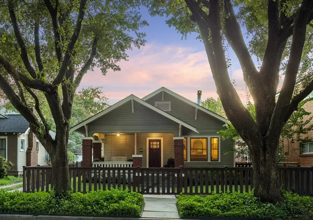 34th image of 1635 Harvard St, Houston, TX 77008 | MLS# 16947862