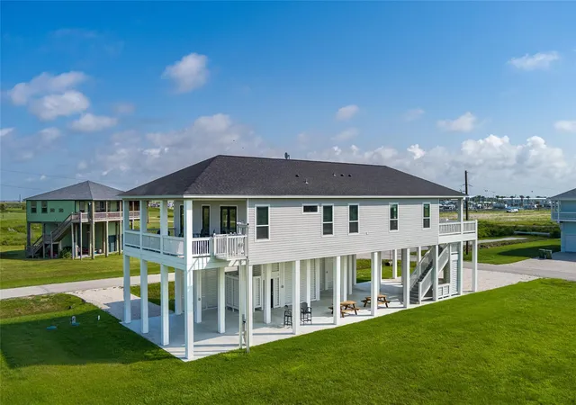 Photo 3 of Single family home for sale at 821 Casa Dr, Port Bolivar, TX 77650 | MLS# 47690934 | Listing updated on 2026-07-20
