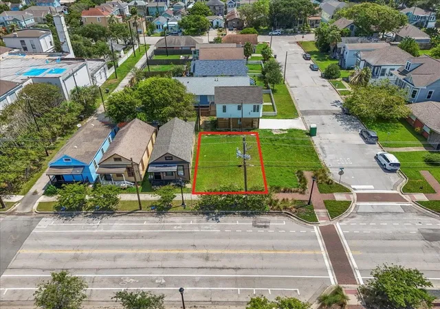Land for sale at 1320 27Th St, Galveston, TX 77550 | MLS# 91339400