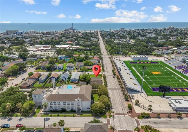 Photo 1 of Land for sale at 1320 27Th St, Galveston, TX 77550 | MLS# 91339400 | Listing updated on 2026-04-20
