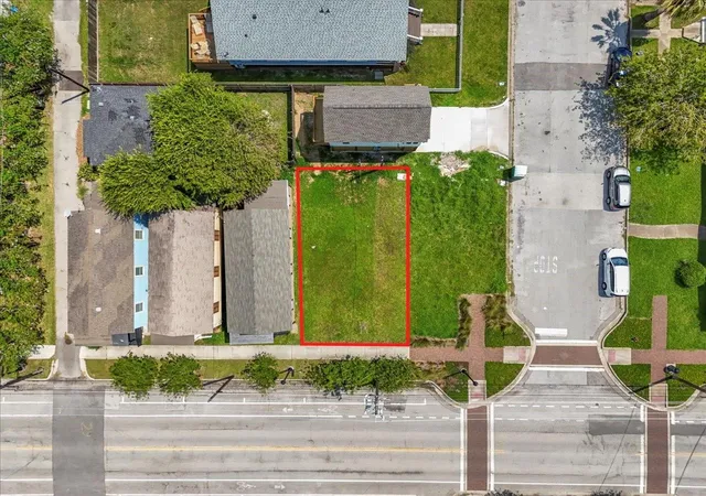 Photo 4 of Land for sale at 1320 27Th St, Galveston, TX 77550 | MLS# 91339400 | Listing updated on 2026-04-20