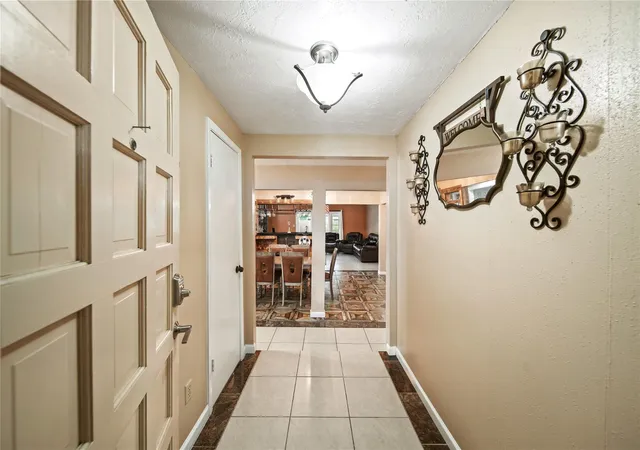 4th image of 10431 Odessa Dr, Sugar Land, TX 77498 | MLS# 71883024