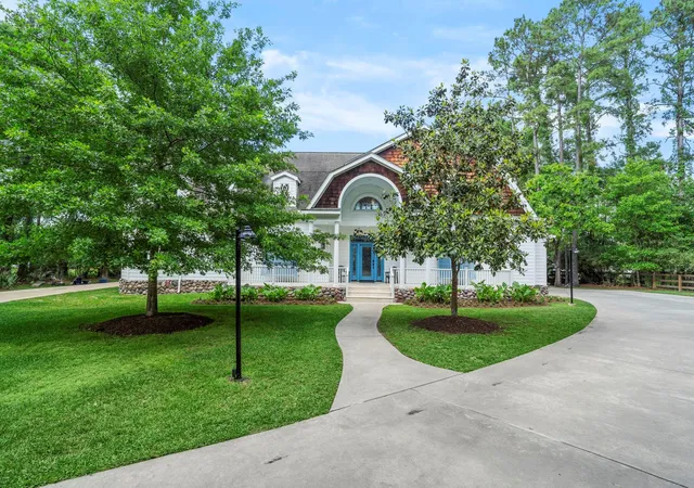 Photo 3 of Single family home for sale at 20002 Indigo Lake Dr, Magnolia, TX 77355 | MLS# 80109821 | Listing updated on 2026-09-13