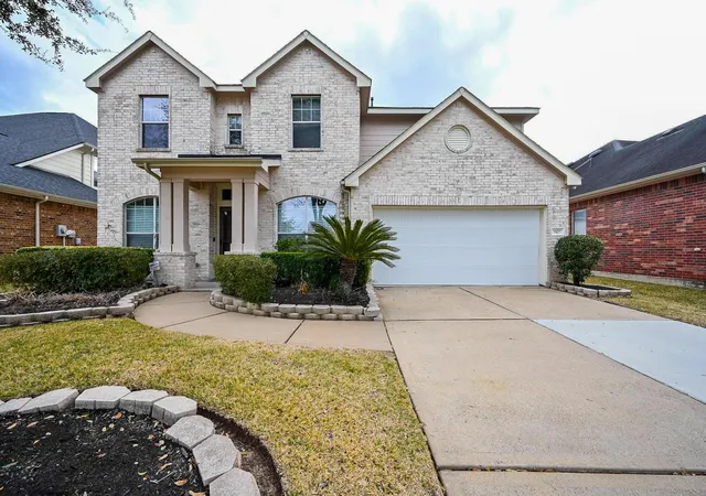 Photo 1 of Single family home for sale at 7427 Chathan Glen Ln, Richmond, TX 77407 | MLS# 44203349 | Listing updated on 2026-09-16