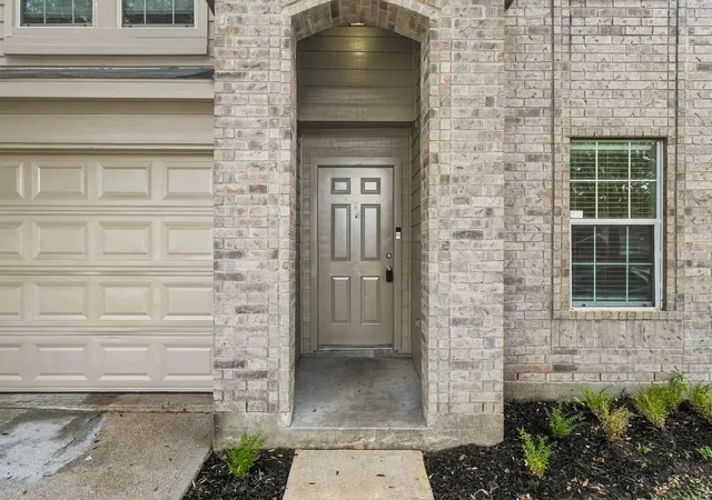 Photo 3 of Single family home for sale at 18303 Austin Oak Ln, Richmond, TX 77407 | MLS# 71111604 | Listing updated on 2026-08-19