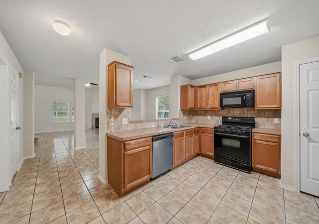 Photo 4 of Single family home for sale at 18303 Austin Oak Ln, Richmond, TX 77407 | MLS# 71111604 | Listing updated on 2026-08-19