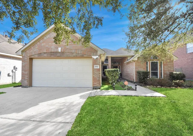 Photo 1 of Single family home for sale at 15511 Seminole Cyn Dr, Sugar Land, TX 77498 | MLS# 65268880 | Listing updated on 2026-10-08