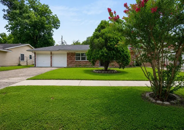 Photo 2 of Single family home for sale at 1313 Plymouth St, Pasadena, TX 77502 | MLS# 27122728 | Listing updated on 2026-08-28