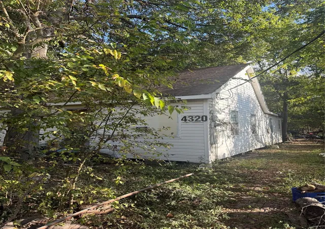 Photo 3 of Land for sale at 4320 Banner Dr, Houston, TX 77013 | MLS# 13838627 | Listing updated on 2026-04-24
