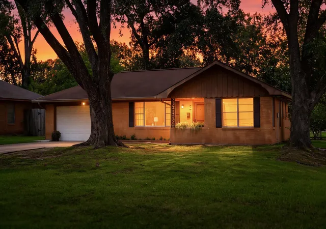 34th image of 700 Barbara St, Tomball, TX 77375 | MLS# 35861290