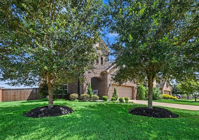 3rd image of 641 Kickapoo Ct, Webster, TX 77598 | MLS# 10981741