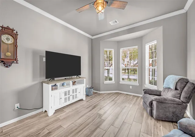 Photo 4 of Single family home for sale at 20743 Oakhurst Crk Dr, Porter, TX 77365 | MLS# 43009784 | Listing updated on 2026-09-18