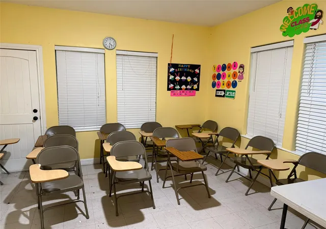 Photo 4 of Single family home for sale at 505 W Elliott, Austin, TX 78753 | MLS# 31285514 | Listing updated on 2026-07-11
