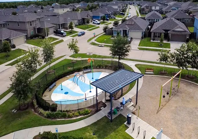 Photo 3 of Sale Pending at 1237 Steed Blf Dr, Alvin, TX 77511 | MLS# 80807893 | Listing updated on 2026-09-17