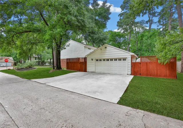 Photo 4 of Single family home for sale at 180 Maple Branch St, Spring, TX 77380 | MLS# 71067406 | Listing updated on 2026-09-07