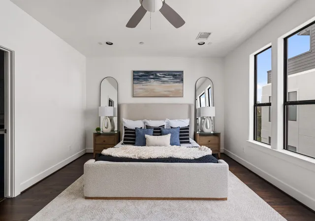 3rd image of 2105 Woodhead St, Houston, TX 77019 | MLS# 84872208