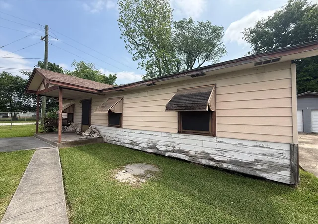 Photo 1 of Single family home for sale at 15818 Waverly Dr, Houston, TX 77032 | MLS# 51632143 | Listing updated on 2026-08-03