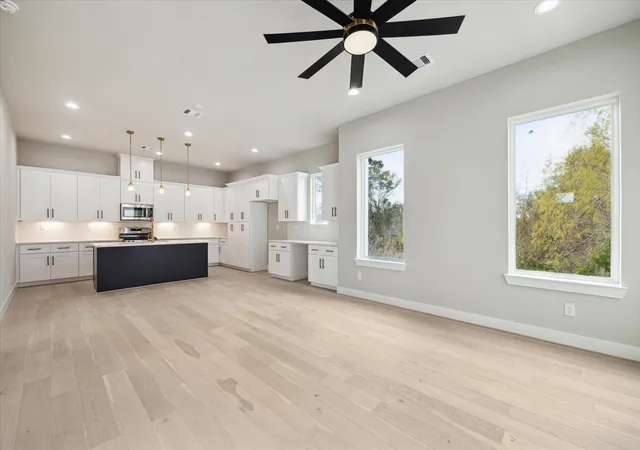 4th image of 5811 Mansfield Heights Ln, Houston, TX 77091 | MLS# 13808103