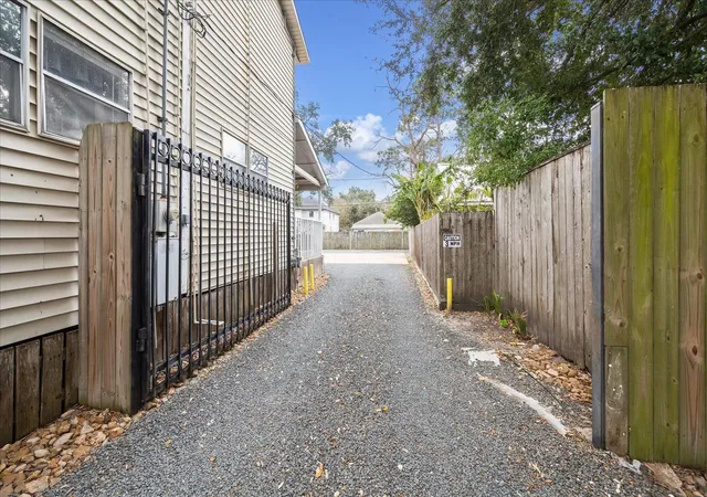 4th image of 240 W 23Rd St, Houston, TX 77008 | MLS# 83826265