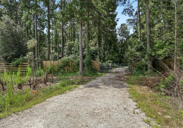 4th image of 1756 County Road 3479A, Cleveland, TX 77327 | MLS# 18689901