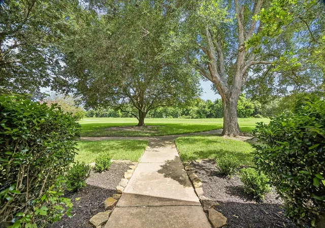 Photo 4 of Single family home for sale at 10819 Cobblecreek Way, Missouri City, TX 77459 | MLS# 94136888 | Listing updated on 2026-09-14