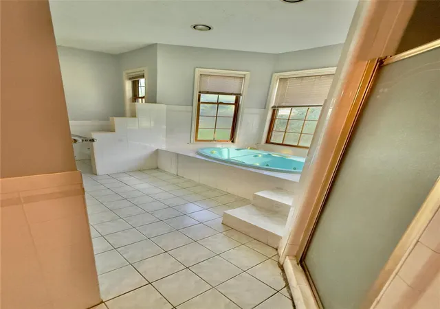 15th image of 14 Live Oak Trl, Cypress, TX 77429 | MLS# 68106102