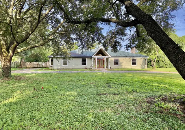 1st image of 14 Live Oak Trl, Cypress, TX 77429 | MLS# 68106102